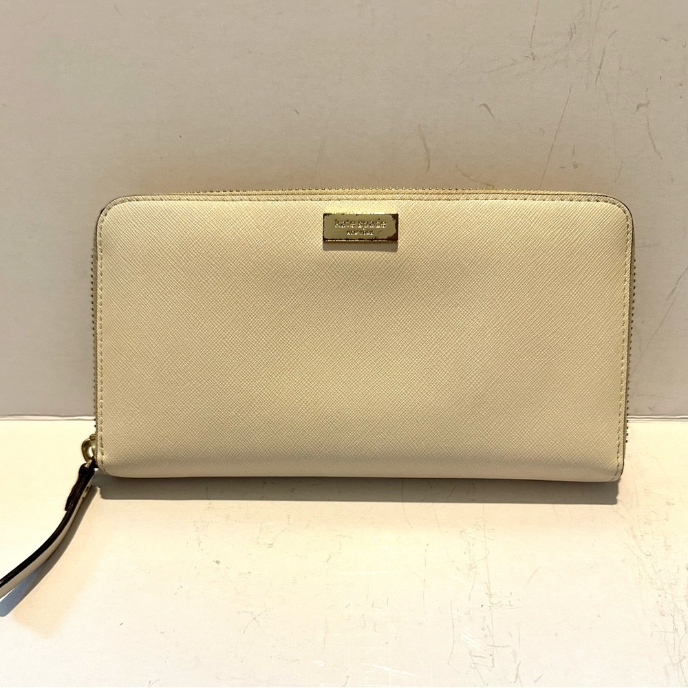 Kate Spade Beige  Creamy‎ White Zip Around Wallet